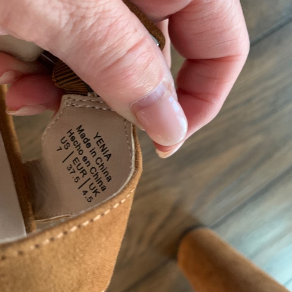 Just like new - exceptional color - Picture 3 of 4